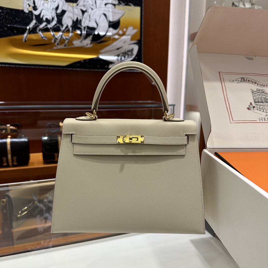 wsxc1754993030405_0-1